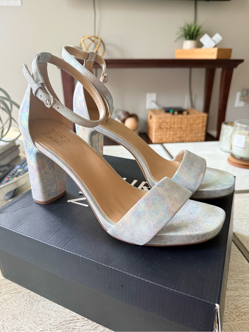 NATURALIZER Iridescent joy heels new size 12